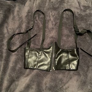 Black bustier